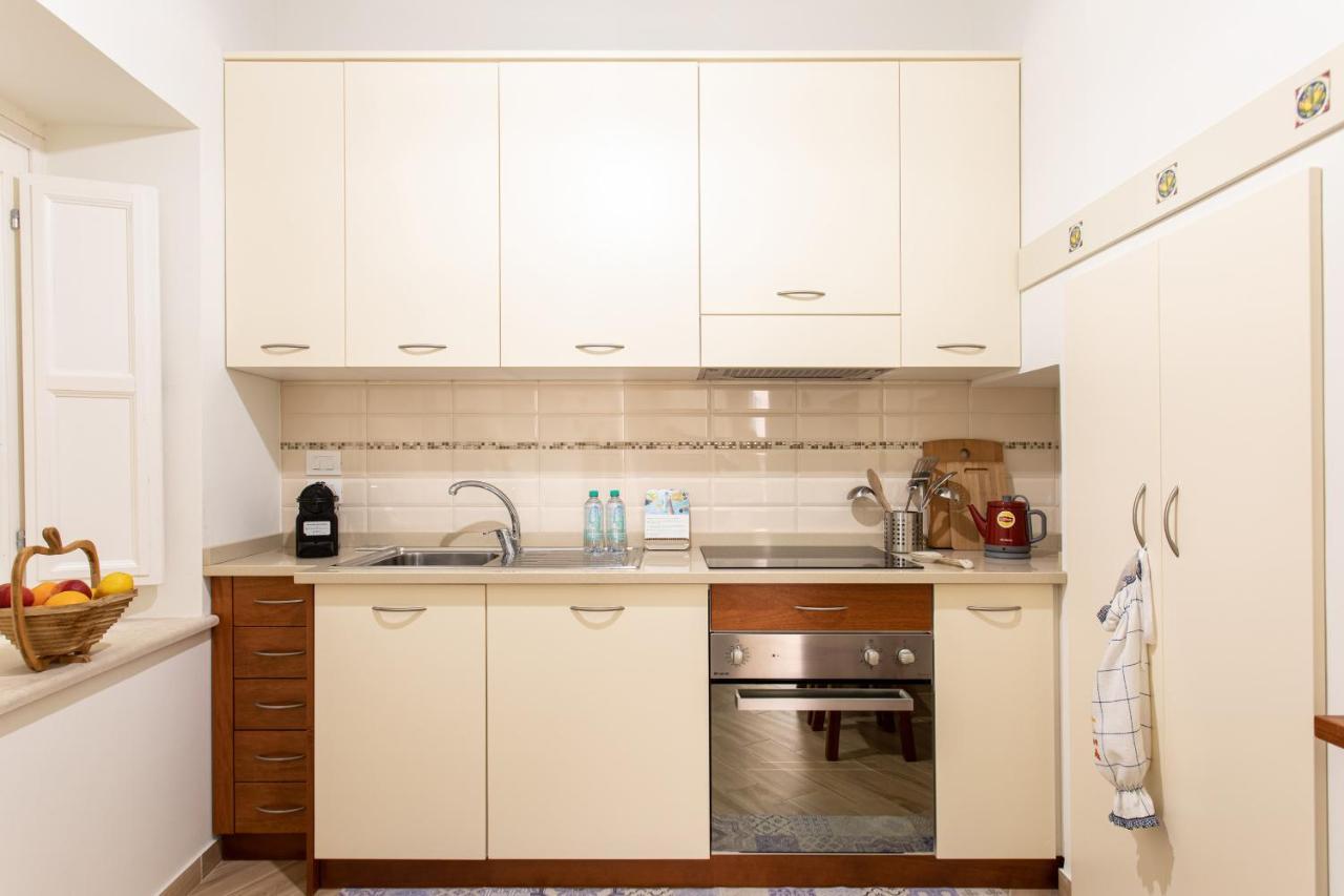 Appartamento Al Consiglio Reginale By Wonderful Italy Syrakus Exterior foto